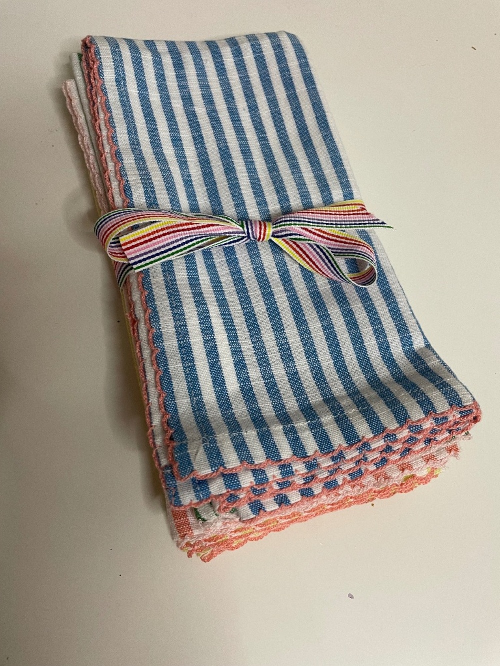 4 striped cotton napkins